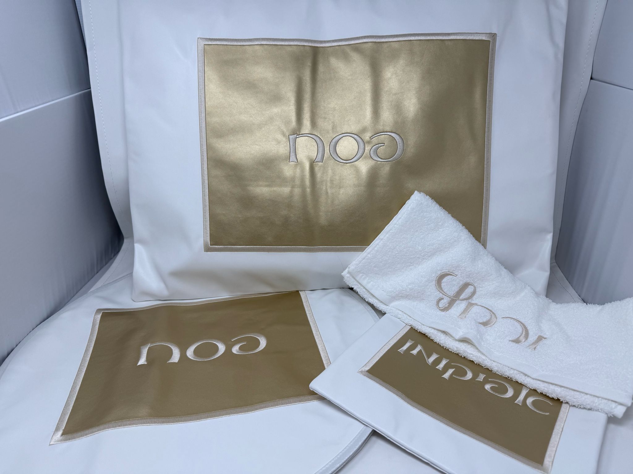 Passover Set - Gold