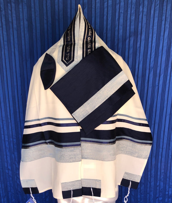 Elegant Light Blue and Blue Wool Tallit
