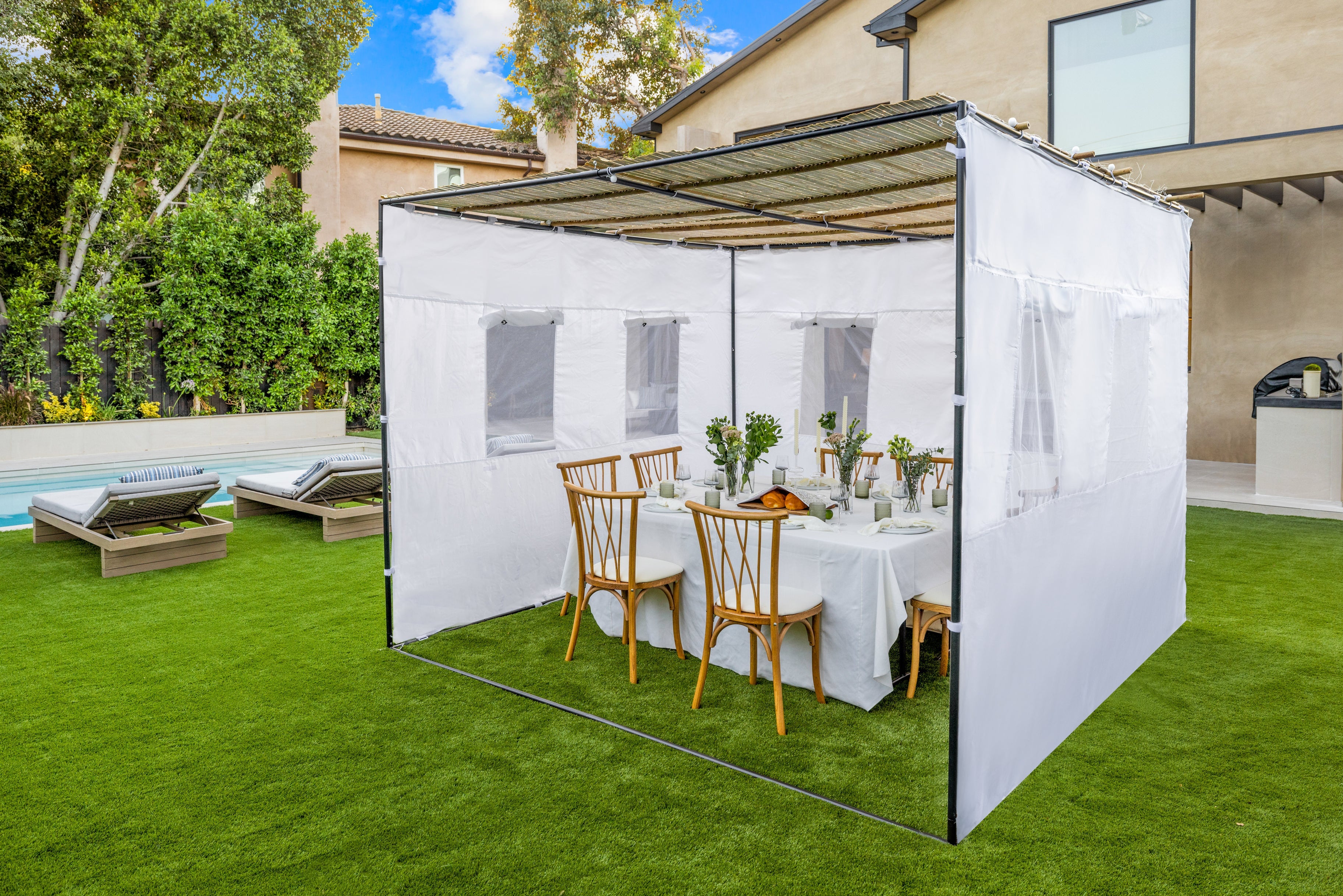 Mitzvahland Adjustable Size Sukkah