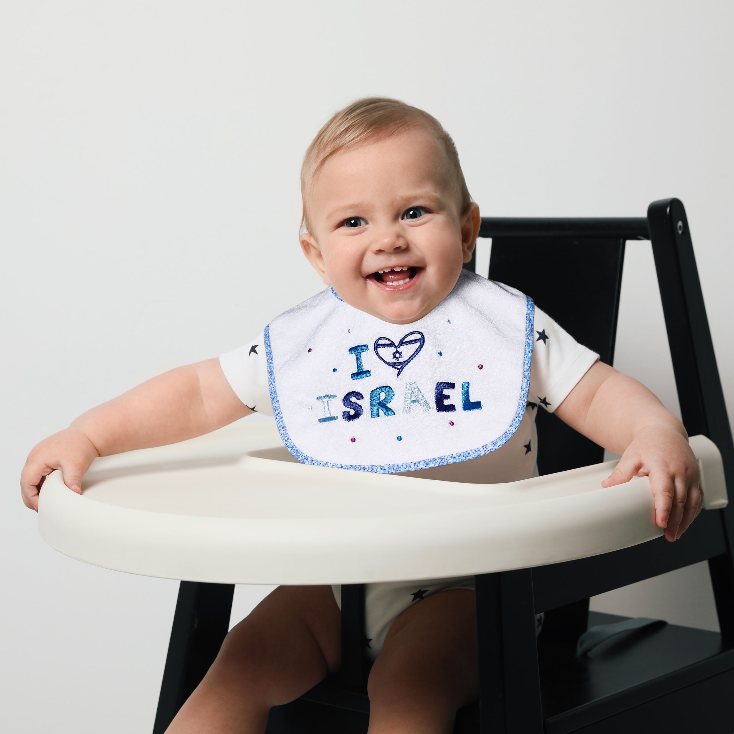 "I Love Israel" Embroidered Bib - Mitzvahland.com